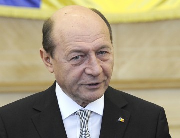 Băsescu: Cer revocarea lui Motoc din funcția de ambasador